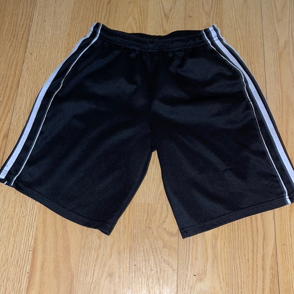 REAL ESSENTIALS boys shorts